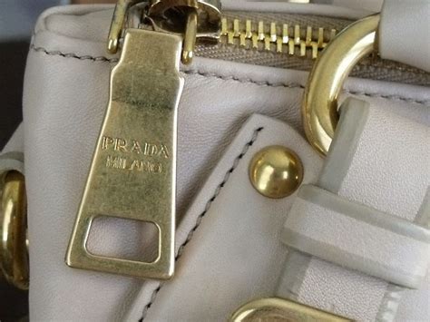 prada purses zippers